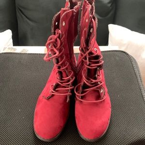Maroon/Burgundy combat boots sz 6